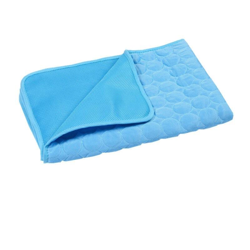 Couverture pour Chat Rafraichissante Bleue